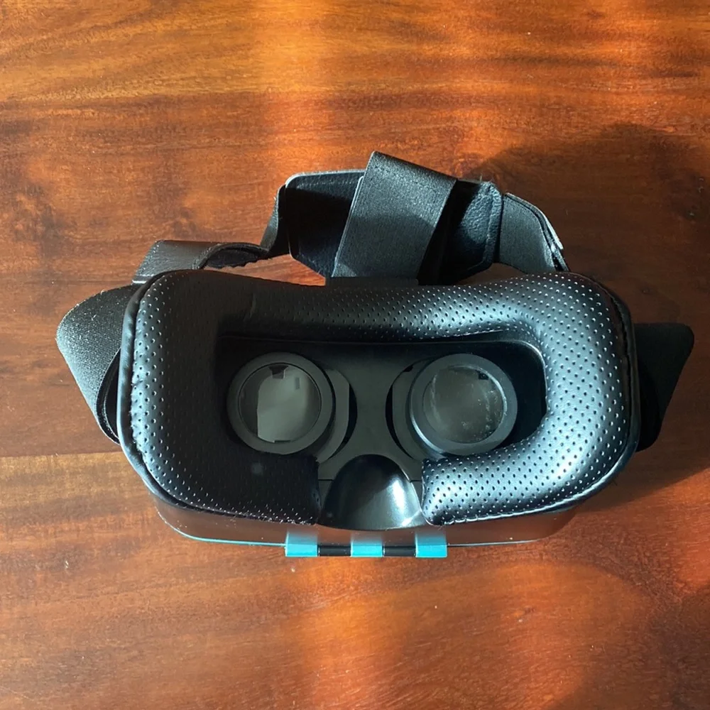 Utopia 360 Phone Inserted VR Headset